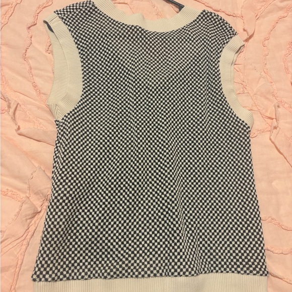 Chic Black and White Checkered Sleeveless Top ZARA!!! - Picture 1 of 4